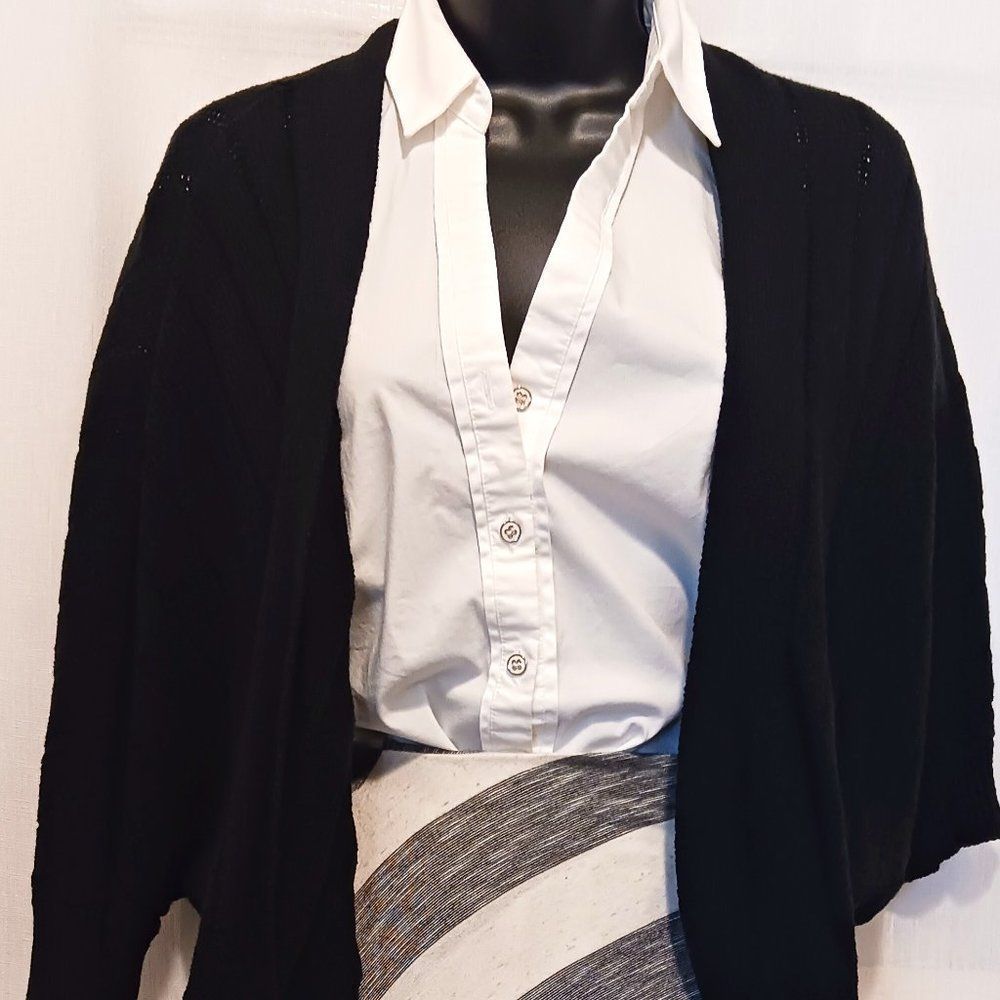 Forever 21 Black Sweater Size XS